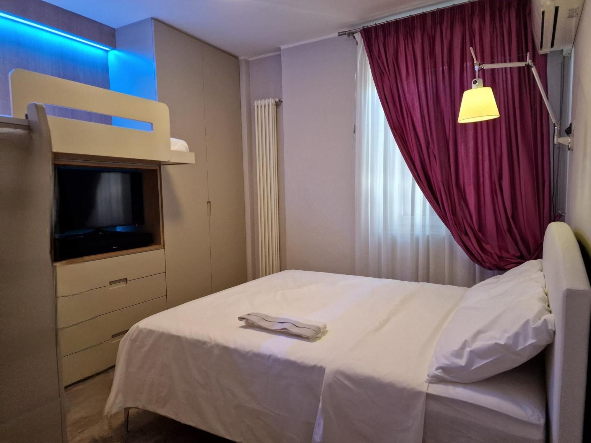 Desenzano Luxury Apartment Desenzano del Garda Exteriör bild
